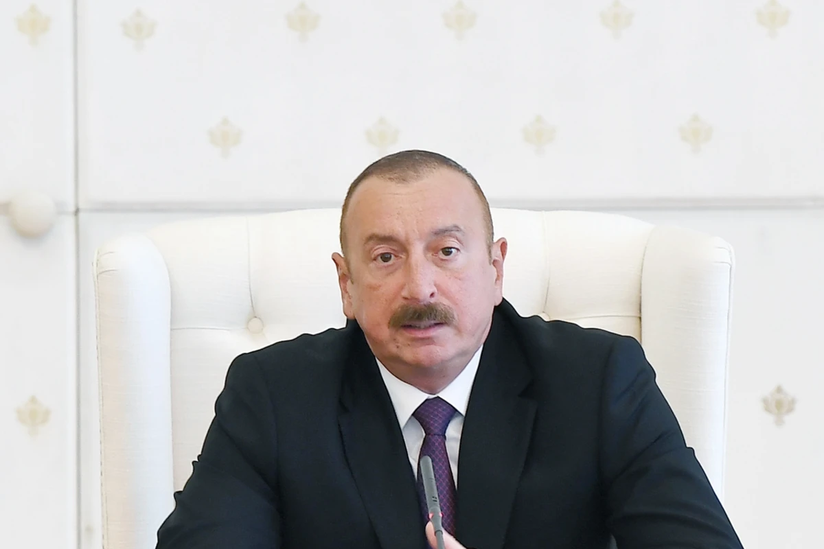 Prezident: Biz düzgün yoldayıq Prezident: Biz düzgün yoldayıq