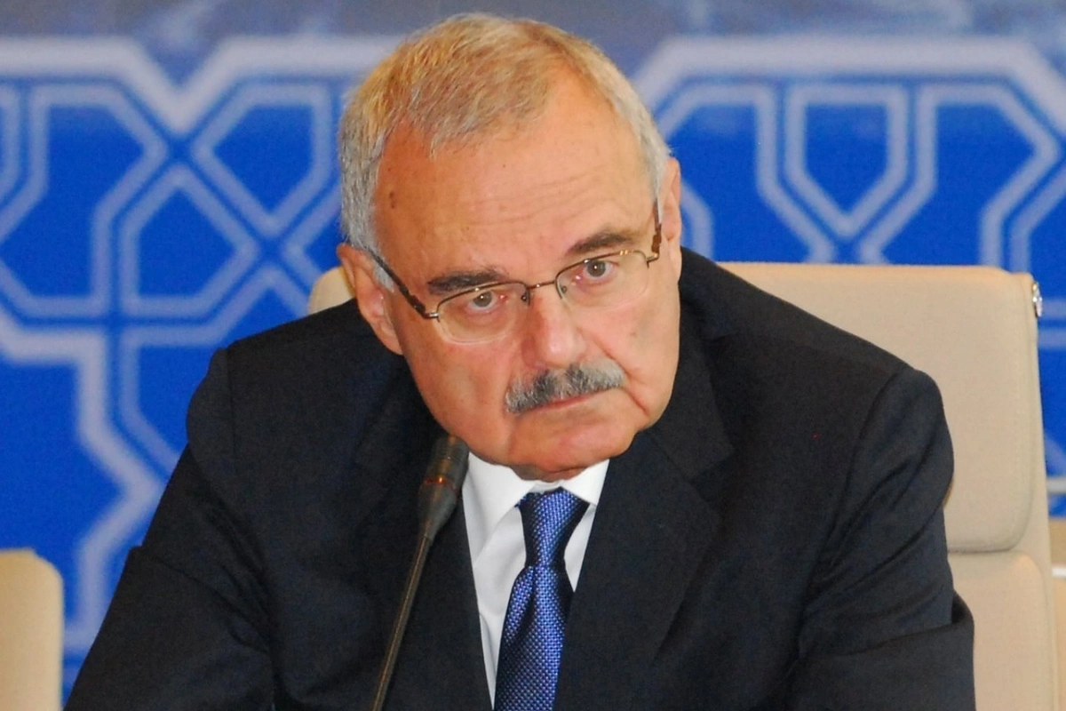 “Özümü günəşə vermək üçün Dubaya getmişdim” - Artur Rasizadə