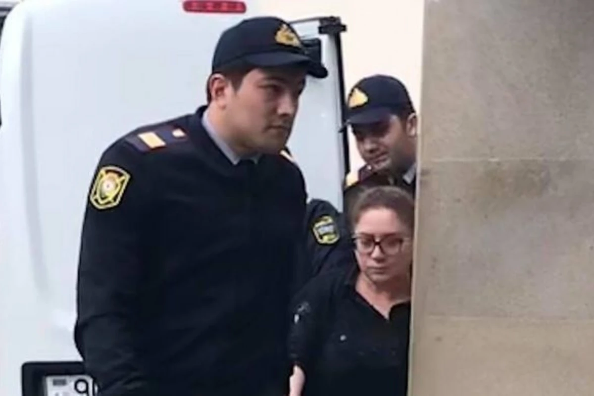 Суд арестовал журналистку Шафаг Агаджан