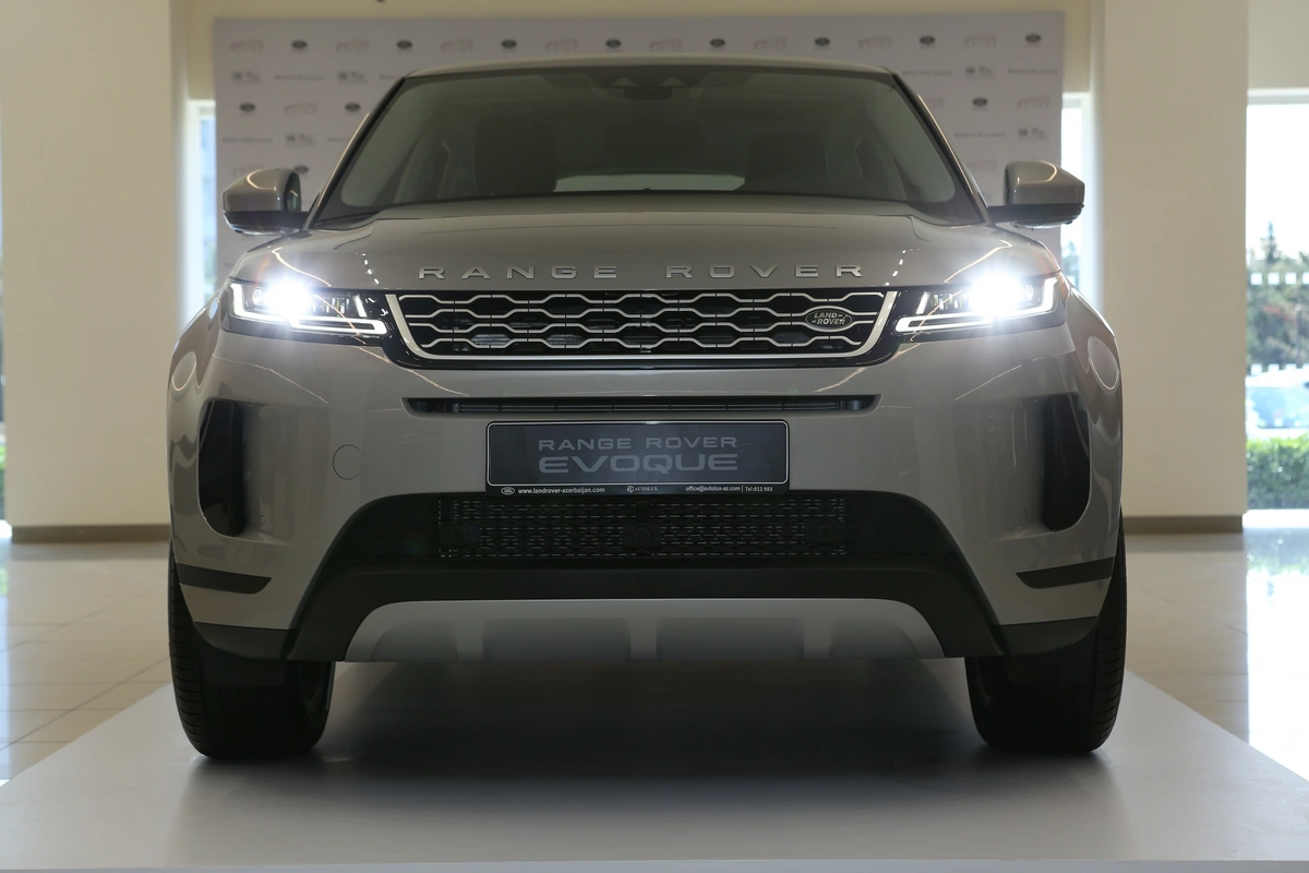 “Range Rover Evoque” modeli avtomobilsevərlərə təqdim edilib  – FOTO/VİDEO