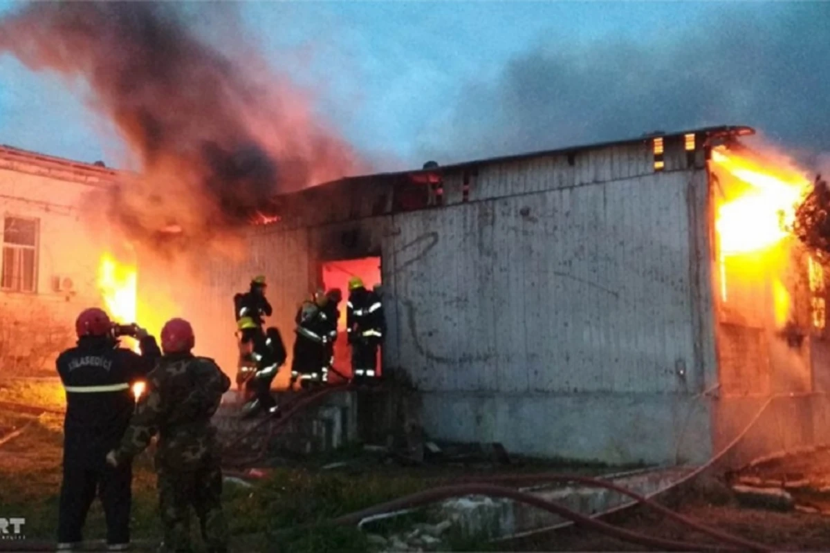 Narkoloji Mərkəzi yandıran şəxs ömürlük azadlıqdan məhrum edildi - FOTO Narkoloji Mərkəzi yandıran şəxs ömürlük azadlıqdan məhrum edildi - FOTO