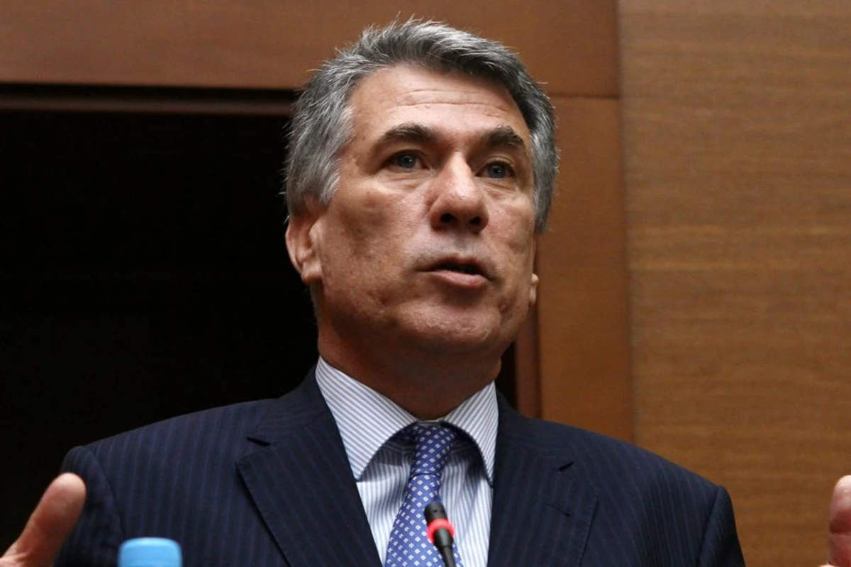 Зияфет Аскеров сделал депутатам замечание