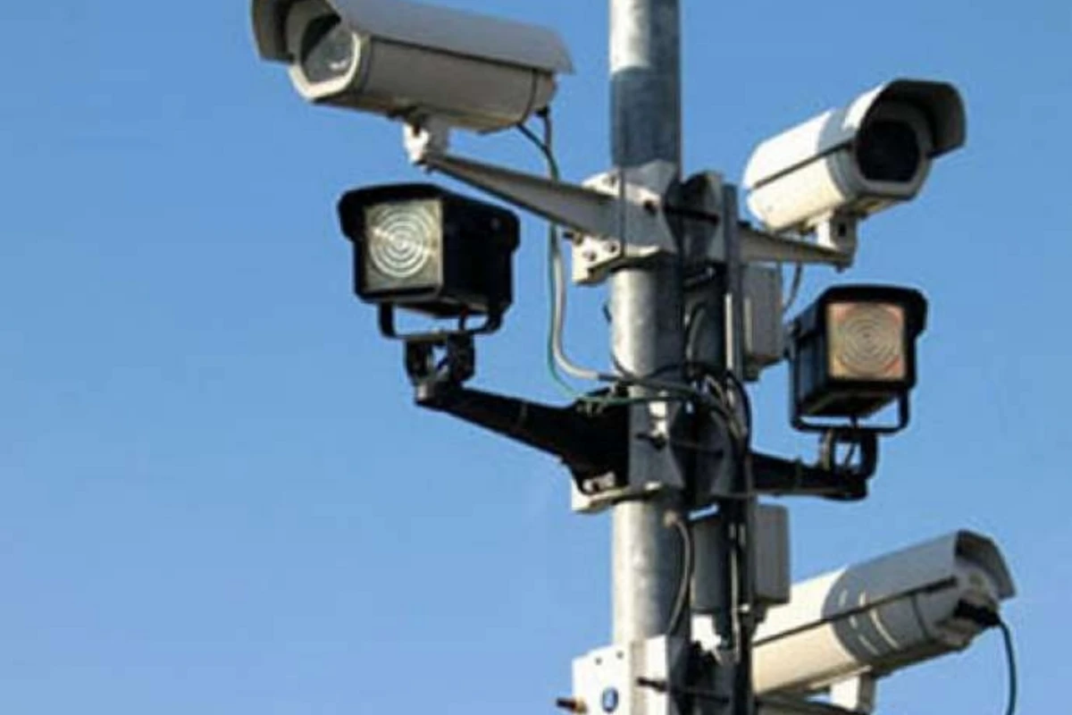 Millət vəkili: Lazım olmayan yerlərə radar qoyub, təhlükə yaradırıq