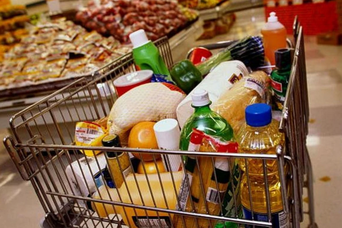 Продукты, напитки и табак в Азербайджане подорожали на 2%