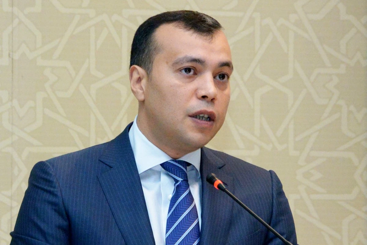 Səfər Mehdiyevin işdən çıxardığı rəis nazirin əmisi oğludur Səfər Mehdiyevin işdən çıxardığı rəis nazirin əmisi oğludur