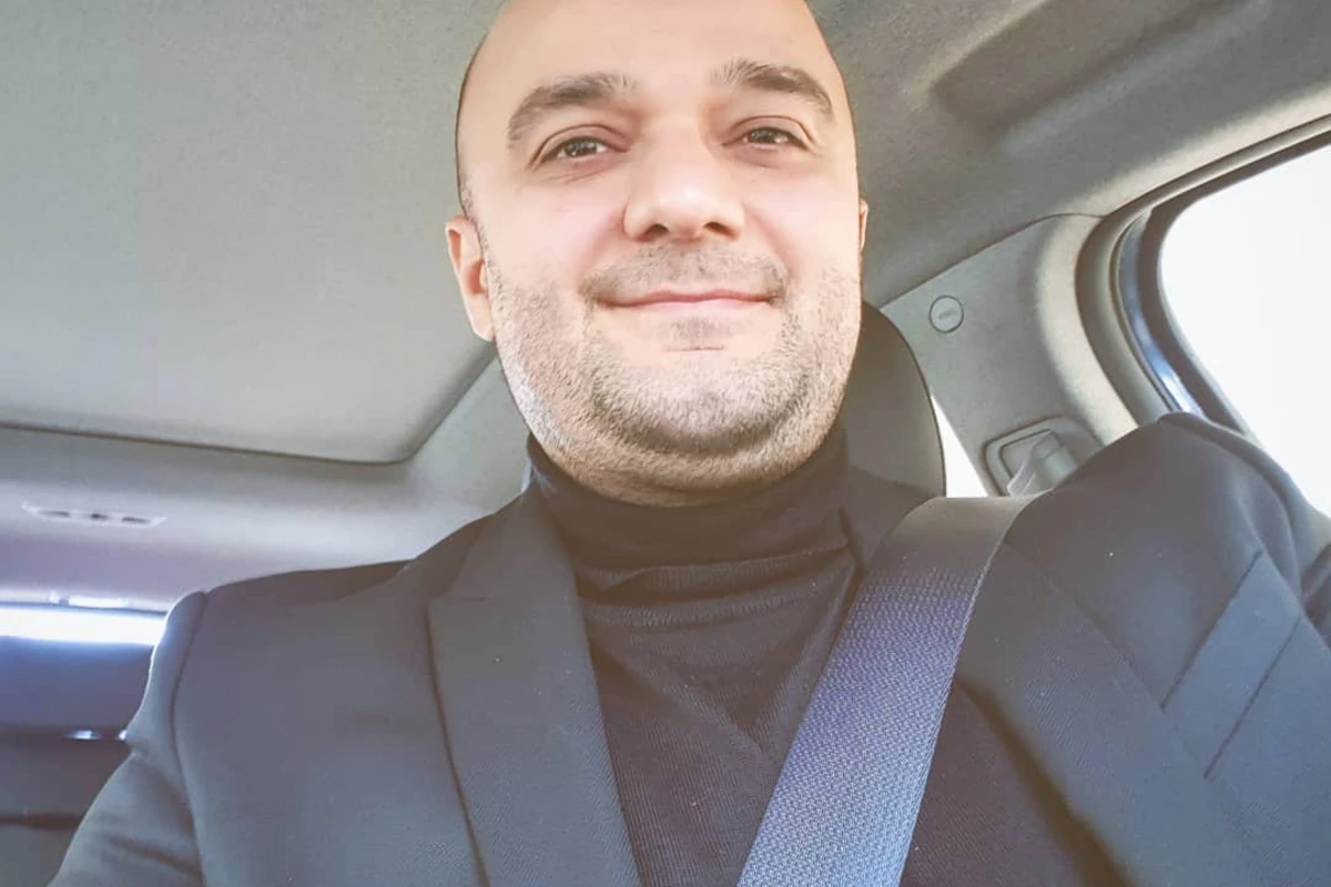 Tural Yusifov: Yeməyə nəsə qatırlar... Tural Yusifov: Yeməyə nəsə qatırlar...