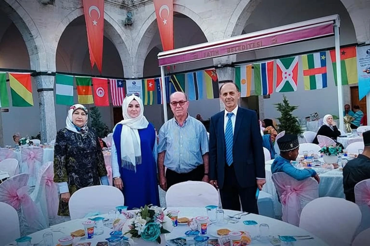 Aşirət ağasına ərə gedən azərbaycanlı iş xanımı Türkiyədə iftar süfrəsi verdi - VİDEO