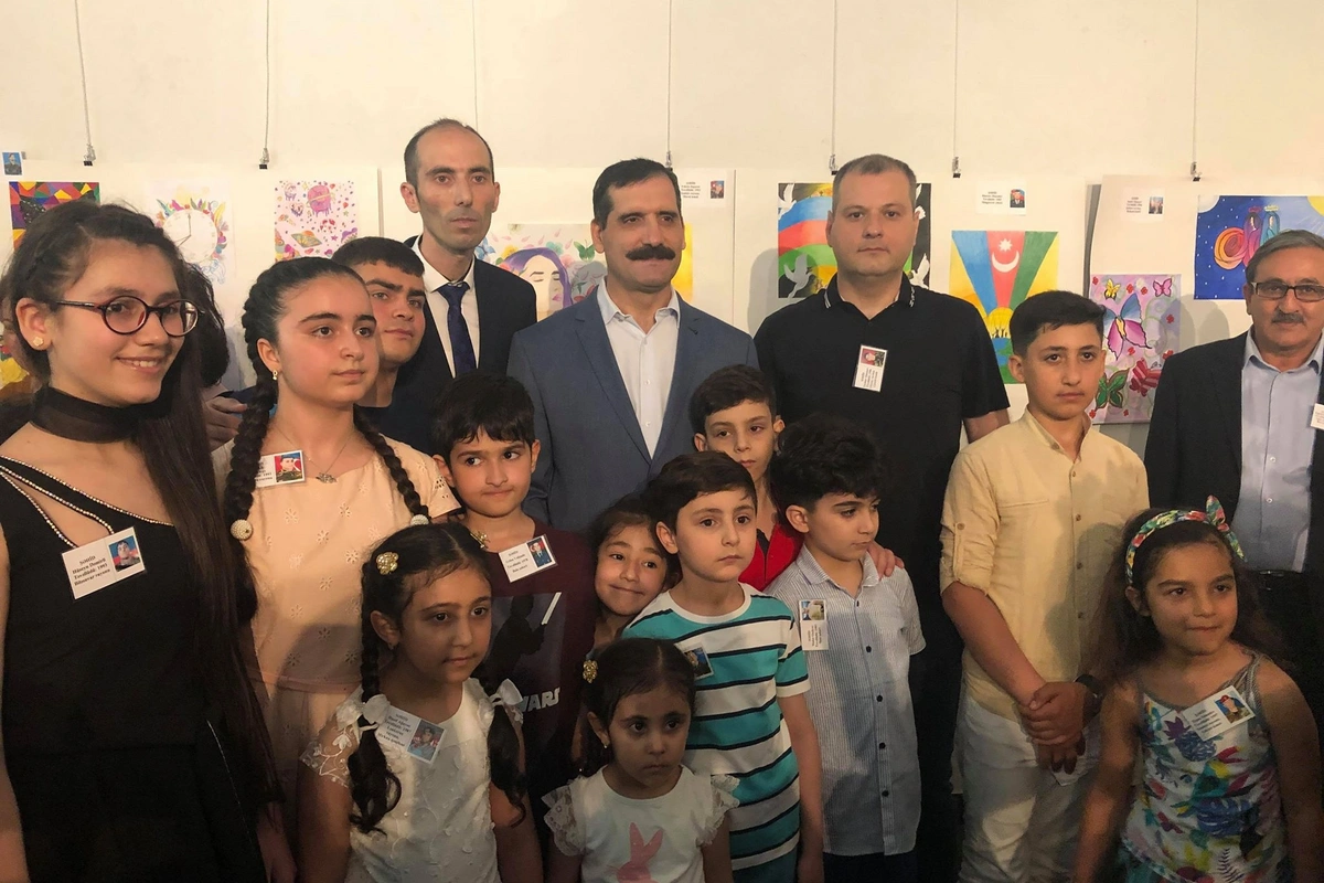 Hər bir şəhid bizim ailəmizdənir adlı sərgi keçirilib - VİDEO/FOTO