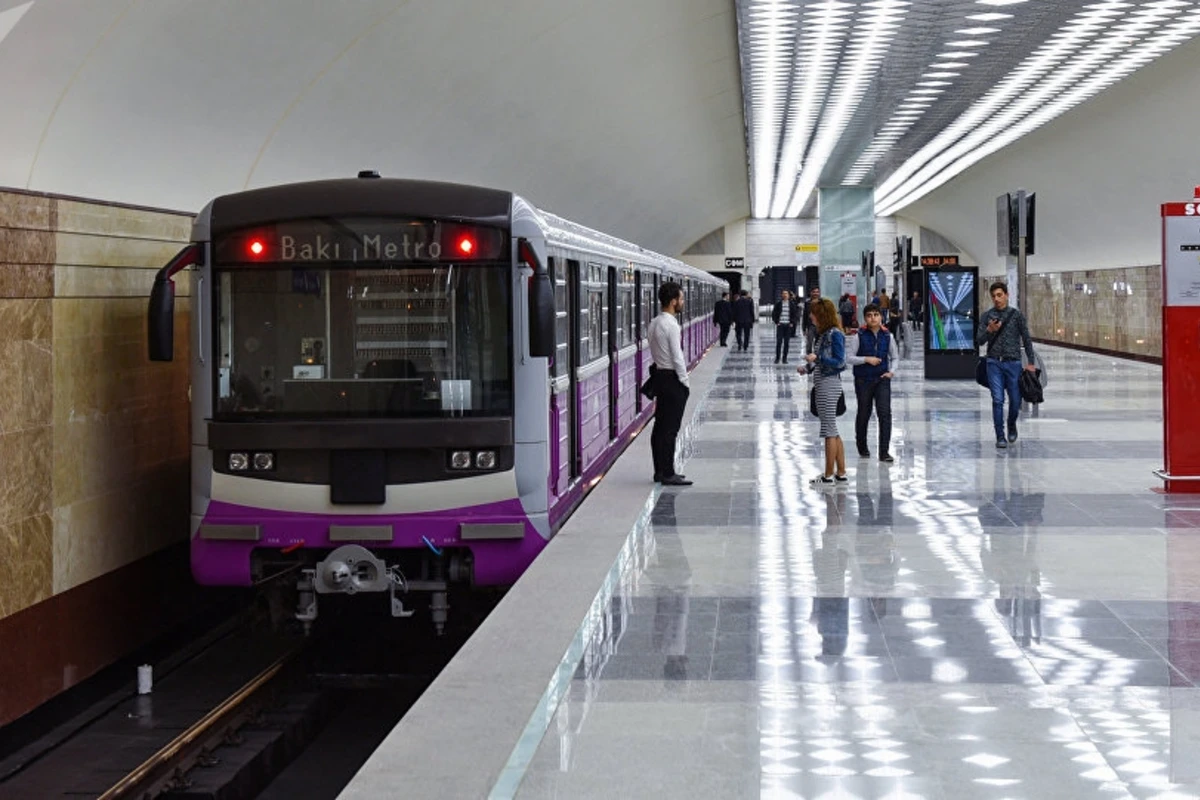 Metrodan istifadə edənlərə şad xəbər - FOTO