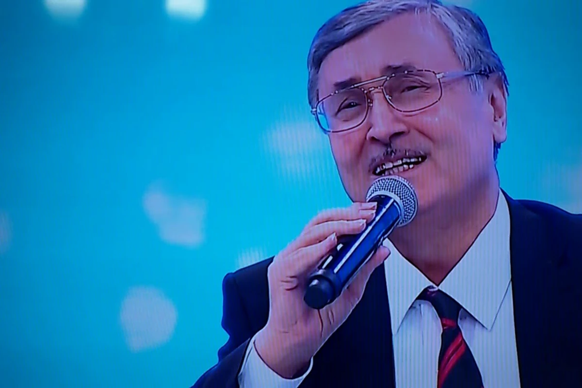 Azərbaycanlı müğənnnizin ayaqları tutuldu, Almaniyaya aparıldı Azərbaycanlı müğənnnizin ayaqları tutuldu, Almaniyaya aparıldı