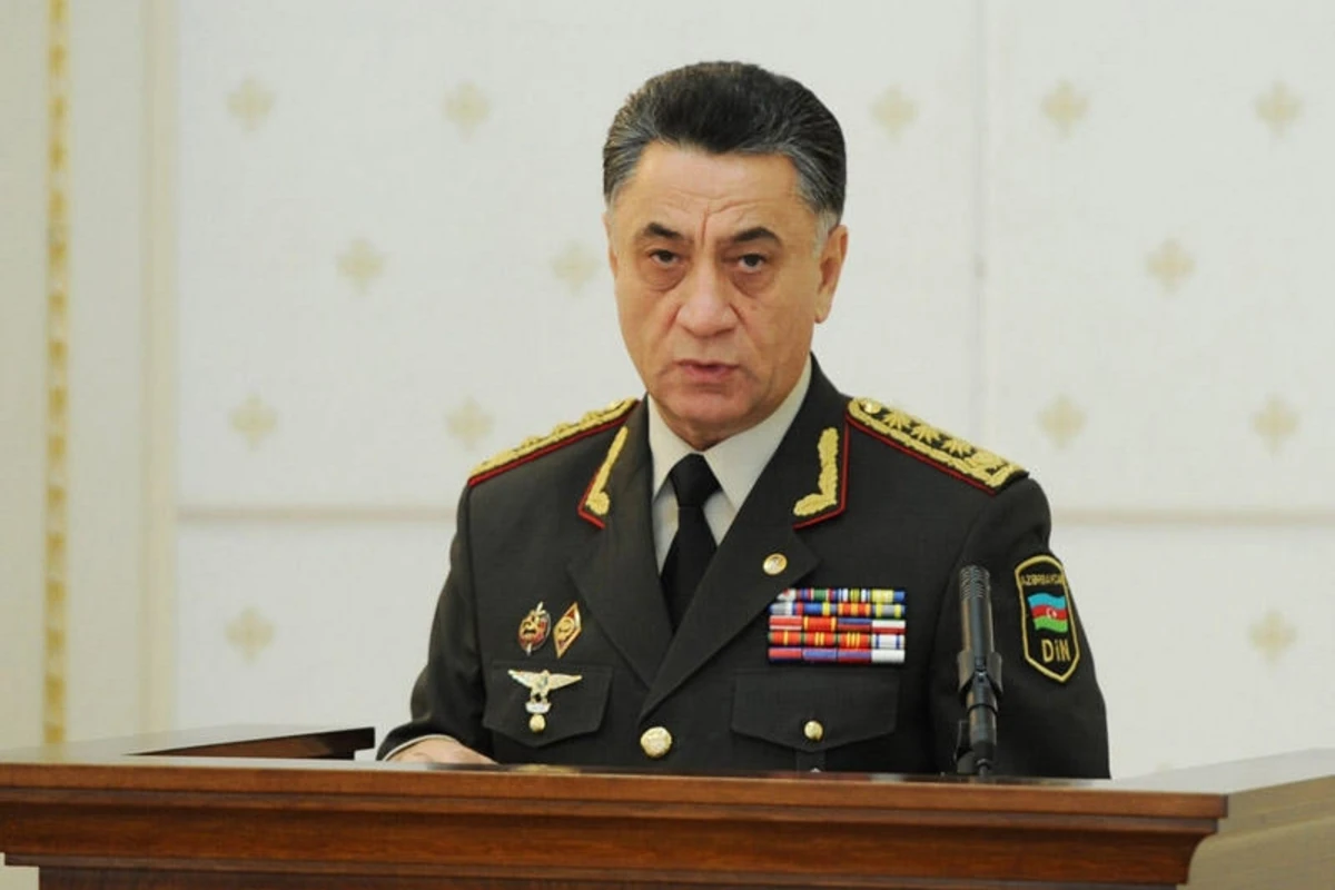 Ramil Usubov bölmədə vəkili döyən polisləri CƏZALANDIRDI Ramil Usubov bölmədə vəkili döyən polisləri CƏZALANDIRDI