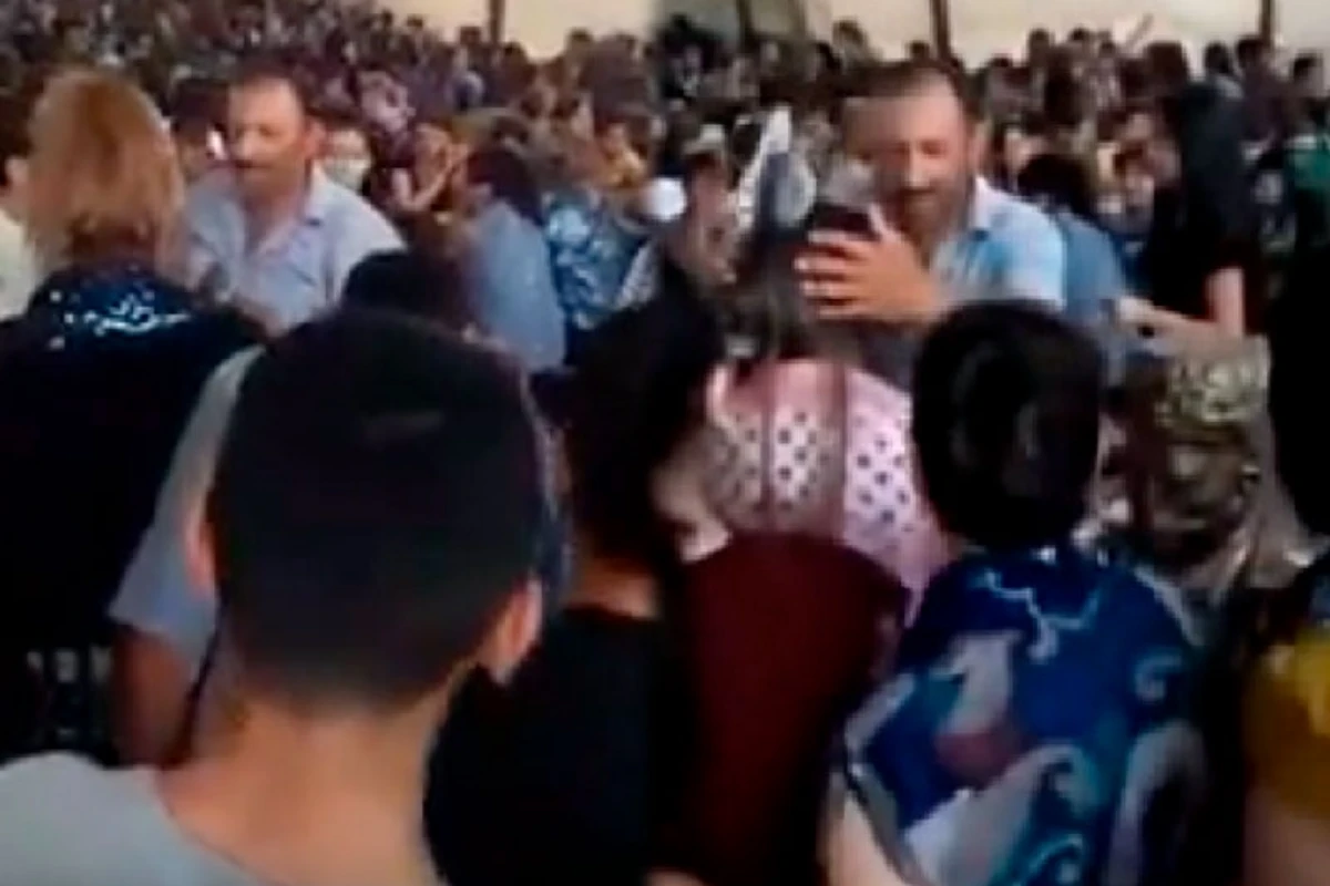 Qaloş piri biabırçılığı ilə bağlı İcradan açıqlama: Şəkk etməyin - VİDEO (YENİLƏNİB) Qaloş piri biabırçılığı ilə bağlı İcradan açıqlama: Şəkk etməyin - VİDEO (YENİLƏNİB)