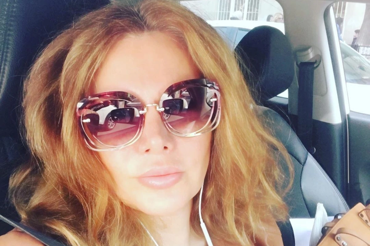 Ülvira Qarayevanın səs-küy salan tatuirovkası - FOTO