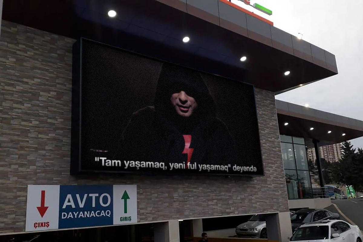 Bakını “virus” bürüdü - FOTO