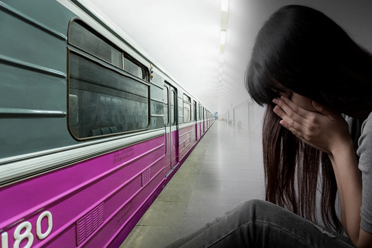 В бакинском метро девушка решилась на суицид из-за ссоры с возлюбленным