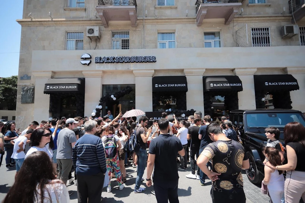 Black Star Burger” sevərlər açılışa axın etdilər – Bakıda BİR İLK (FOTO-VİDEO)