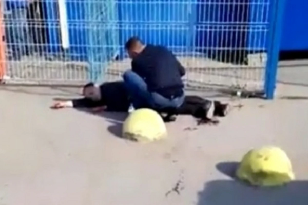 Krımda azərbaycanlılar arasında kütləvi dava - Ölən və yaralananlar var Krımda azərbaycanlılar arasında kütləvi dava - Ölən və yaralananlar var