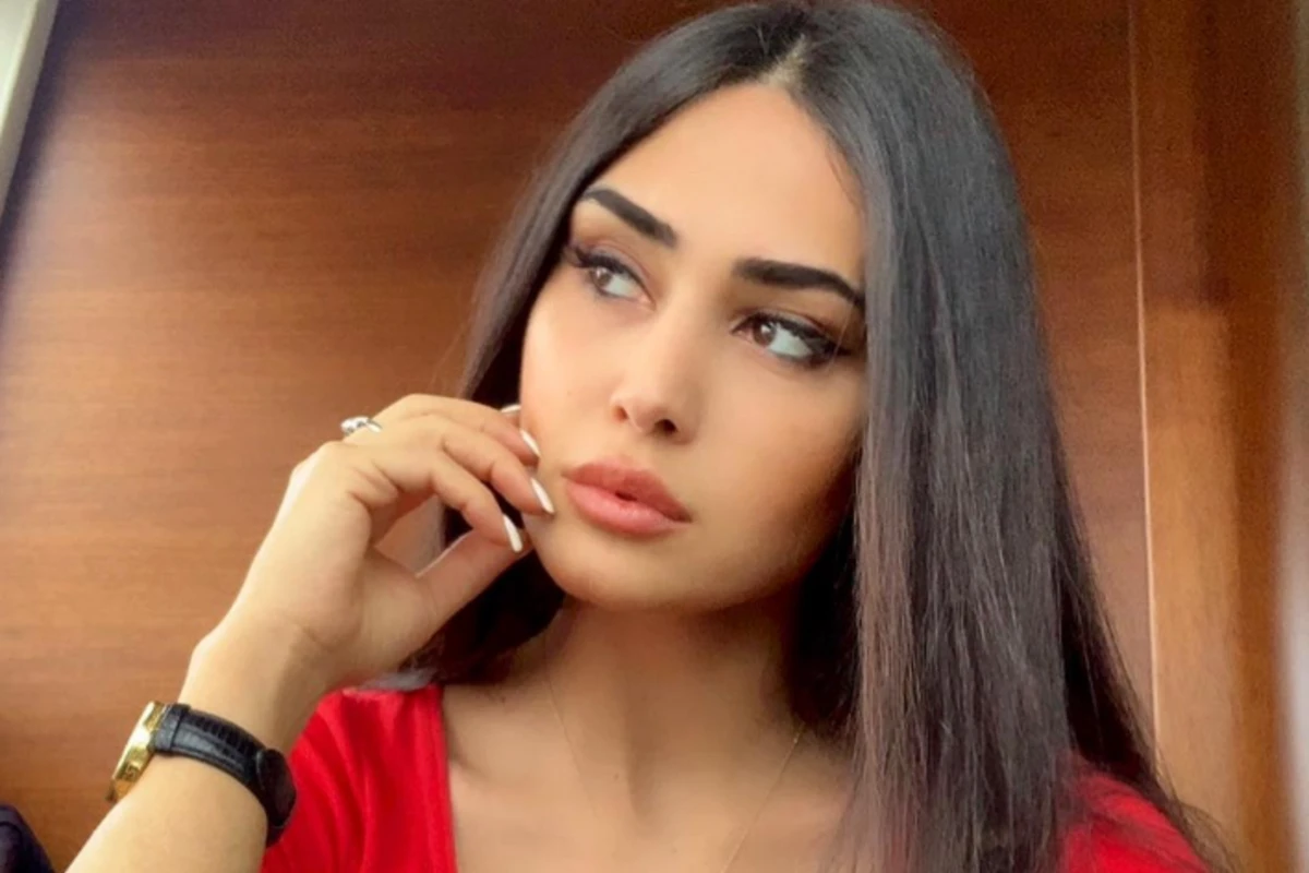 Pərvin Abıyeva: Gəbərin, qurdlu məxluqlar! - FOTO