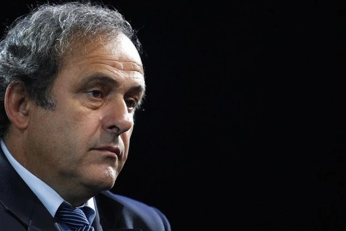 Platini saxlanıldı Platini saxlanıldı