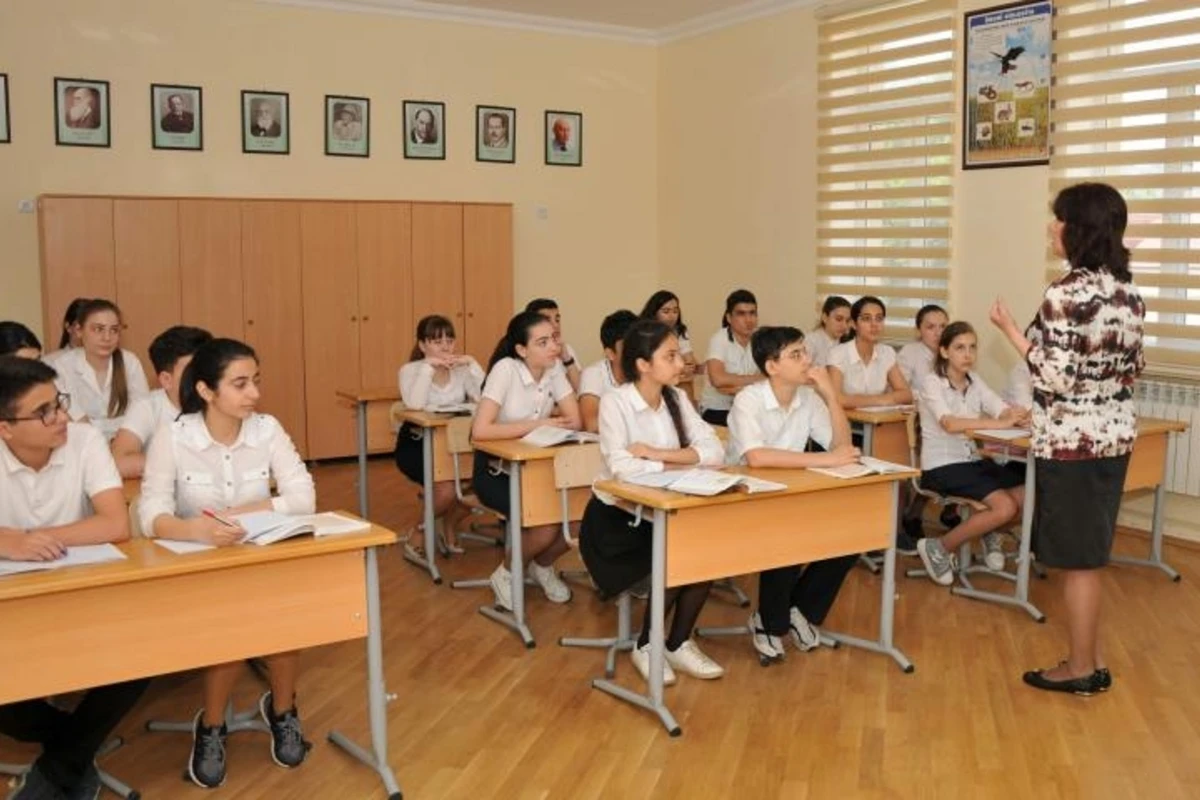 Bu müəllimlərin maaşı 20 faiz artırıldı