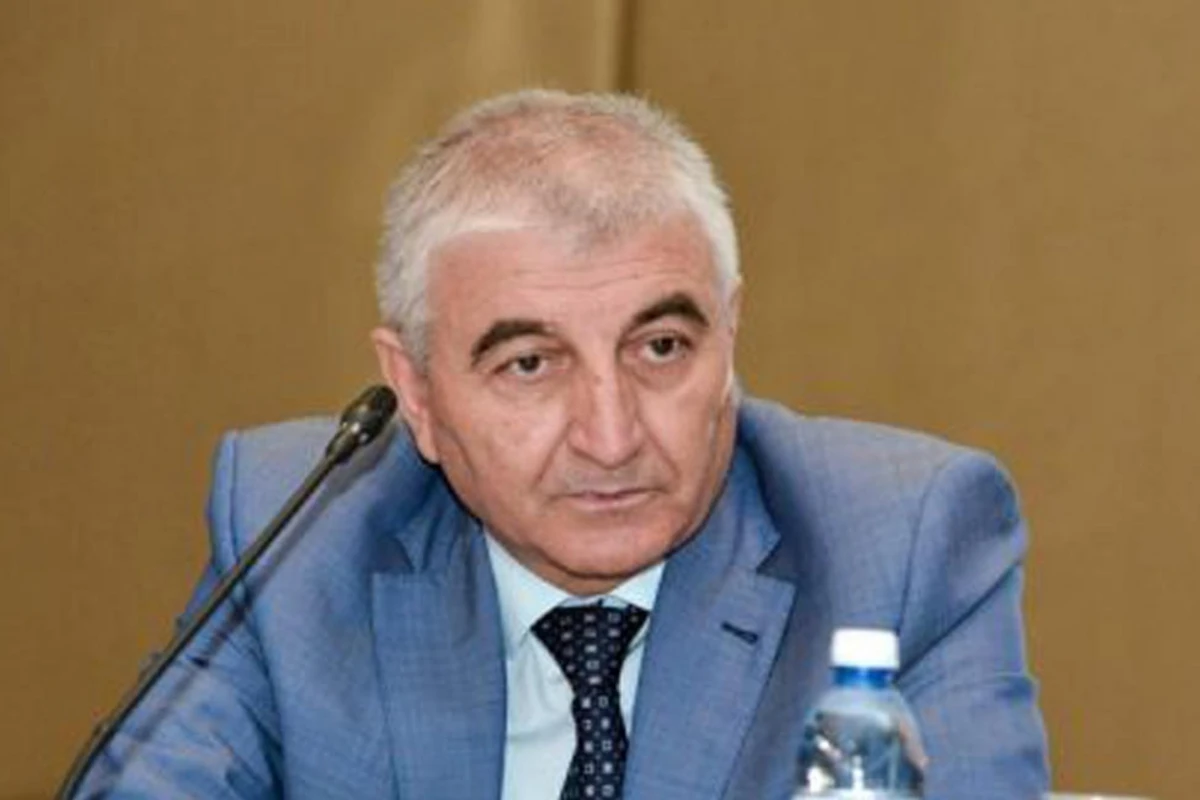 Məzahir Pənahovun maaşı 1020, müavininin maaşı 950 manat artıb - TAM SİYAHI