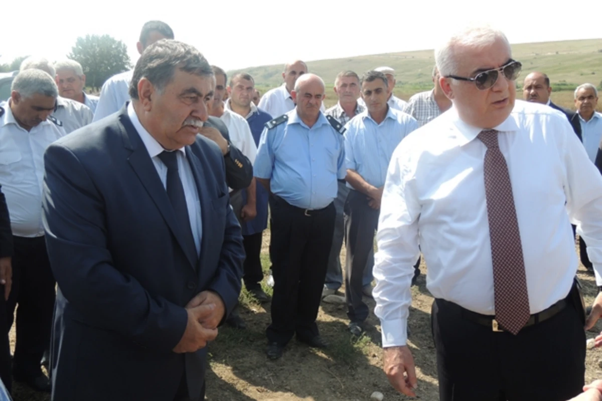Sabiq nazirin Londonda milyonluq mülkləri üzə çıxdı
