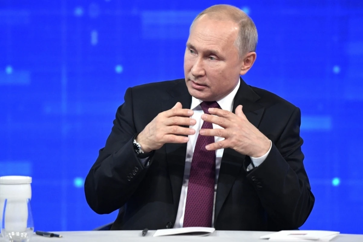 Putin canlı yayımda 81 sualı cavablandırıb