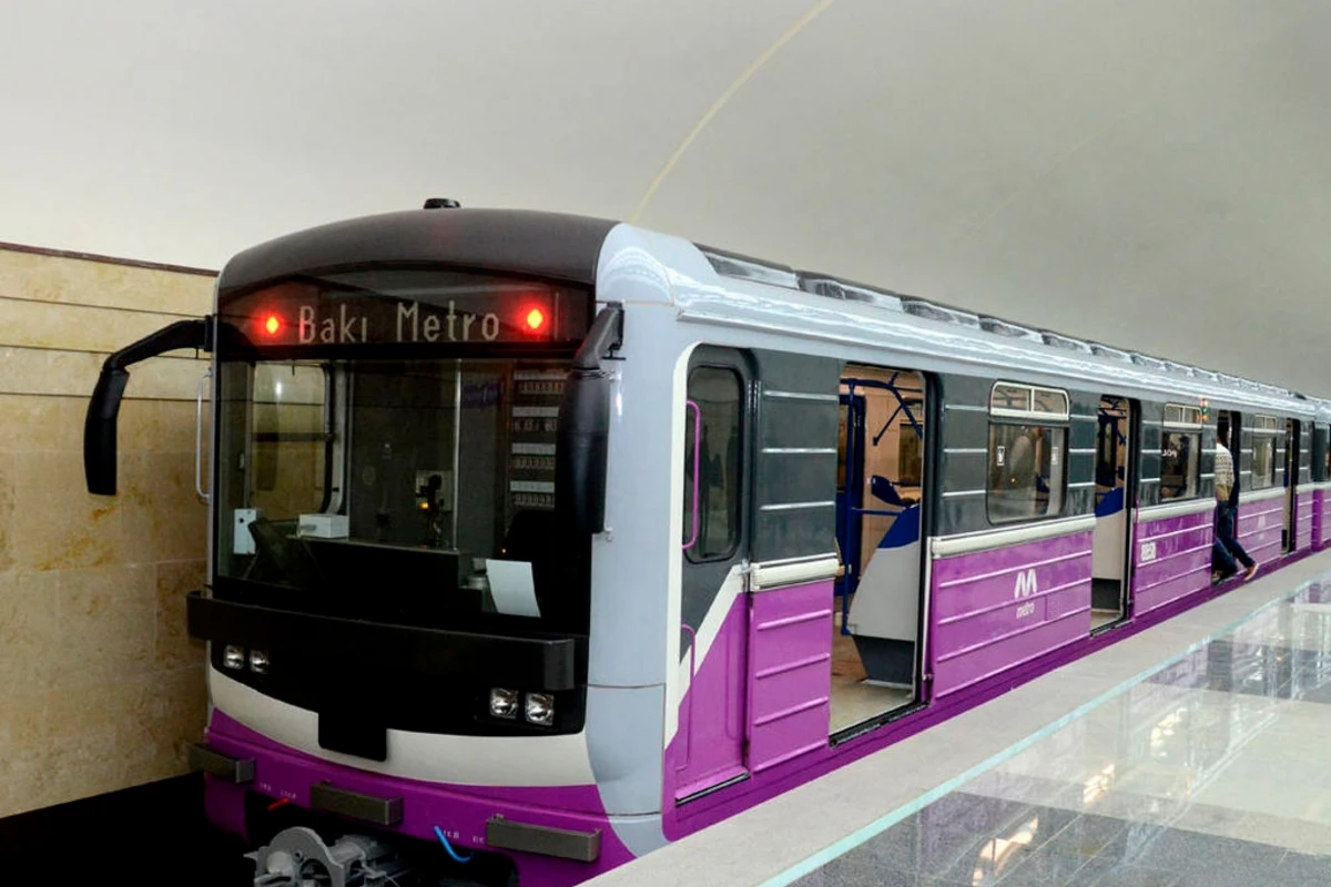 Бакинское метро с 1 июля переходит на летний график