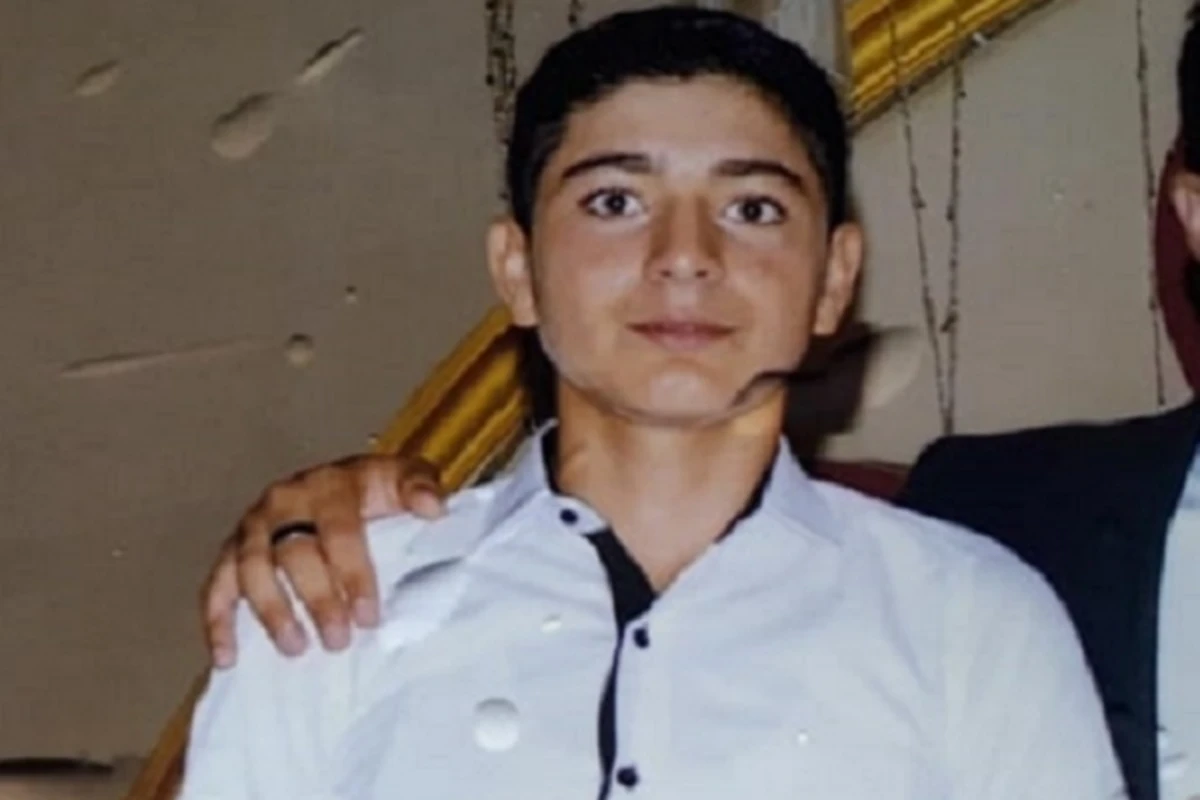 Azərbaycanda 15 yaşlı yeniyetməni at belində ildırım vurdu - FOTO Azərbaycanda 15 yaşlı yeniyetməni at belində ildırım vurdu - FOTO