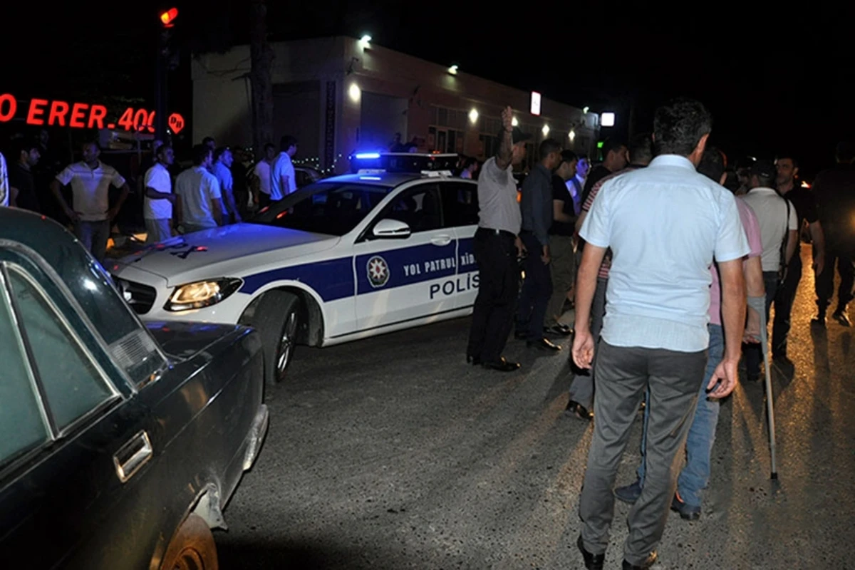 Gecənin ağır qəzası - “VAZ 2107” yol polisini vurdu – FOTO Gecənin ağır qəzası - “VAZ 2107” yol polisini vurdu – FOTO