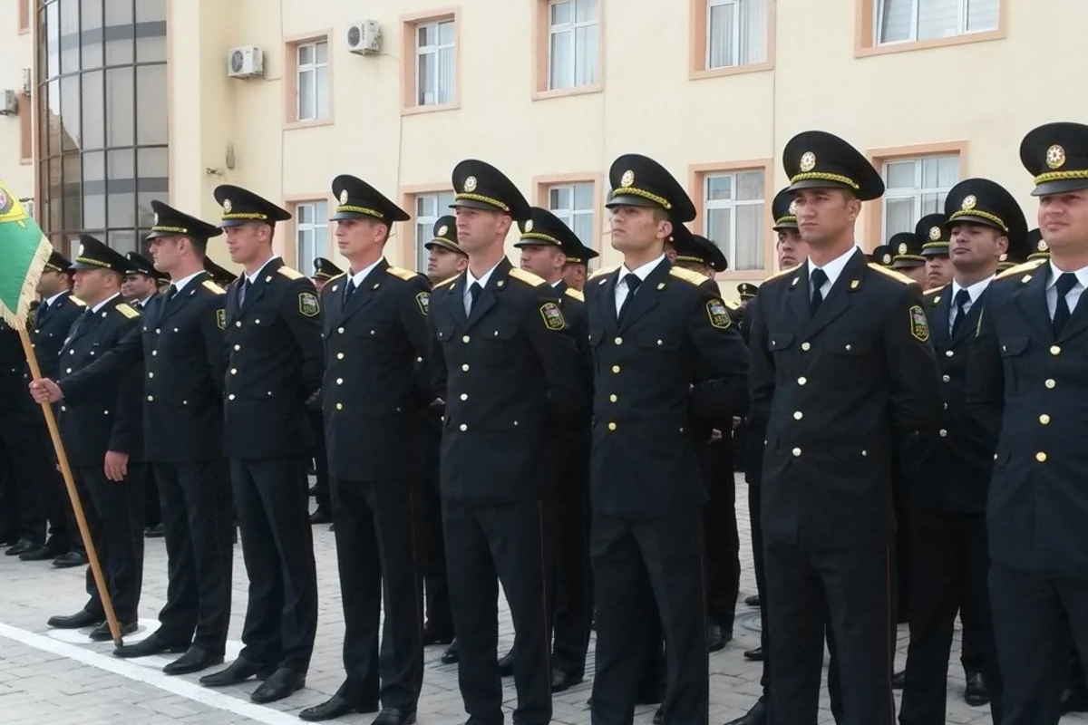 Boyu 180 santimetrdən hündür olanların nəzərinə! DİN-də vakansiya Boyu 180 santimetrdən hündür olanların nəzərinə! DİN-də vakansiya