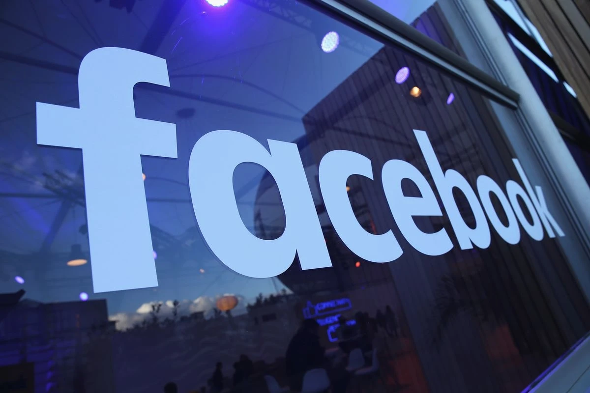 “Facebook”a 2 milyon avro cərimə kəsildi “Facebook”a 2 milyon avro cərimə kəsildi