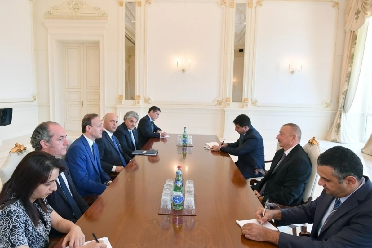 Президент Ильхам Алиев принял итальянскую делегацию (ОБНОВЛЕНО)