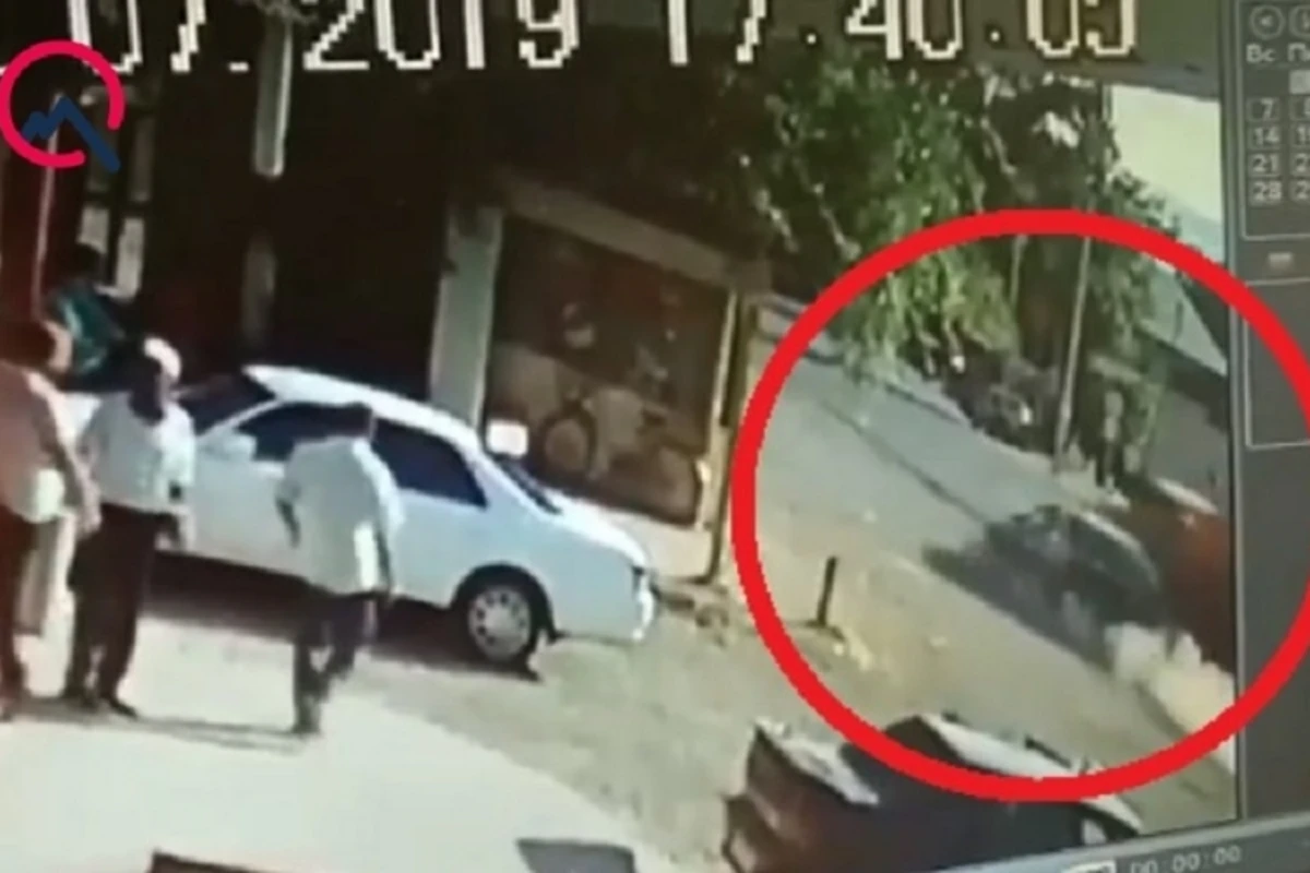 Lənkəranda dəhşətli qəza anı - 1 ölü, 2 yaralı - VİDEO