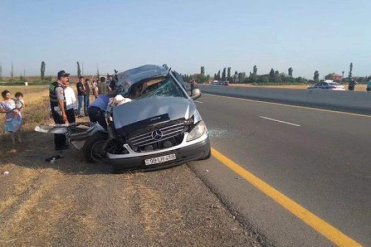 В Баку задержан водитель, по вине которого в ДТП погибли восемь человек