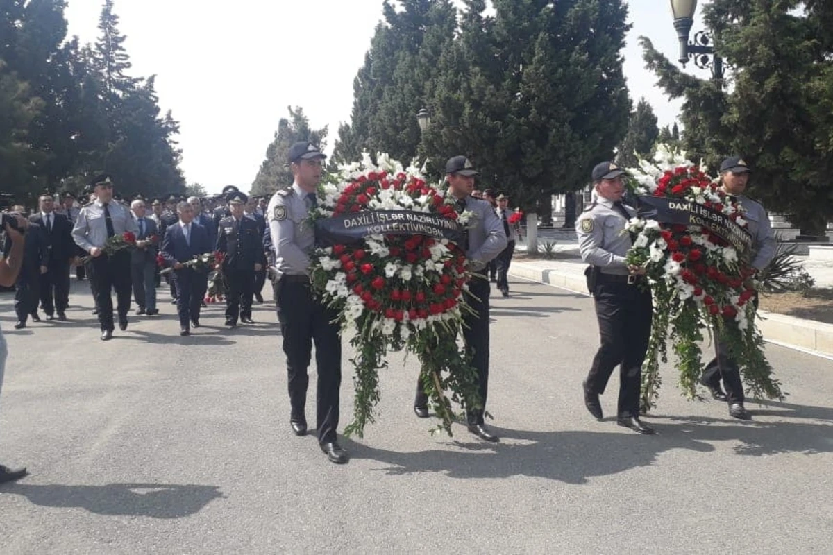 Gəncə hadisələrində qətlə yetirilən polislər anılıb Gəncə hadisələrində qətlə yetirilən polislər anılıb