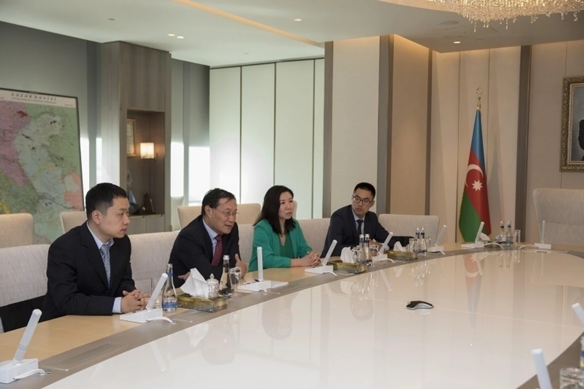 SOCAR и китайский Фонд Шелкового пути обсудили перспективы сотрудничества