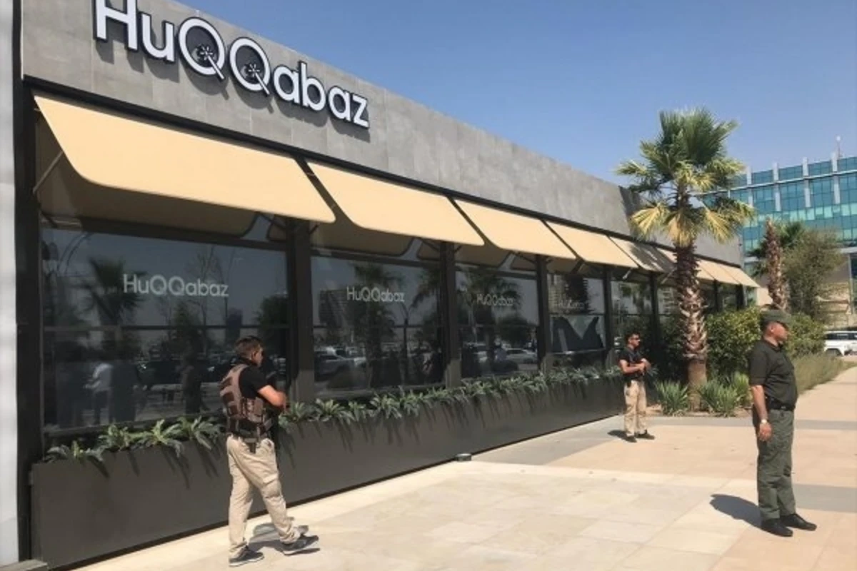 Son dəqiqə! Restoran gülləbaran edildi, türkiyəli diplomat öldürüldü - VİDEO (YENİLƏNİB) Son dəqiqə! Restoran gülləbaran edildi, türkiyəli diplomat öldürüldü - VİDEO (YENİLƏNİB)