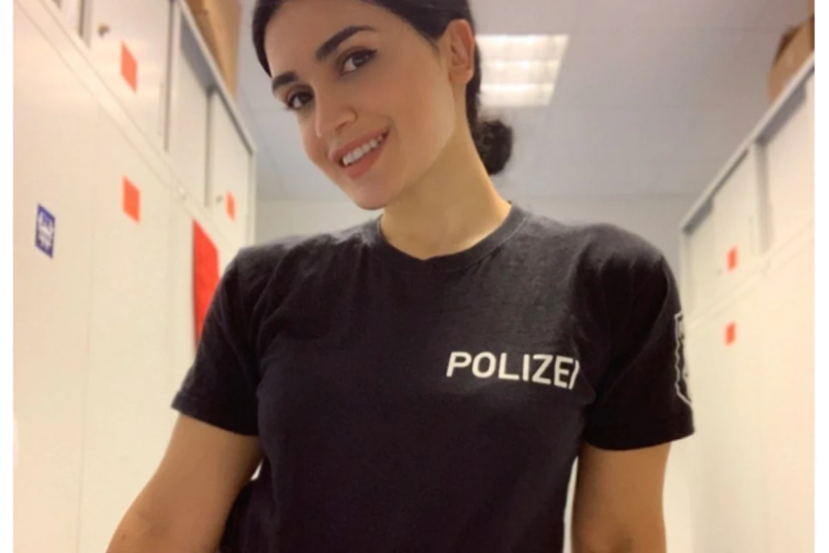 Almaniyada polis komissarı olan çılğın azərbaycanlı gözəl - VİDEO