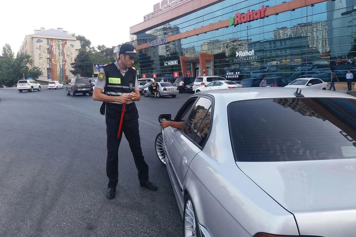 Yasamal polisi reyd keçirdi: 45 avtomobil saxlanıldı - SƏBƏB (FOTO)