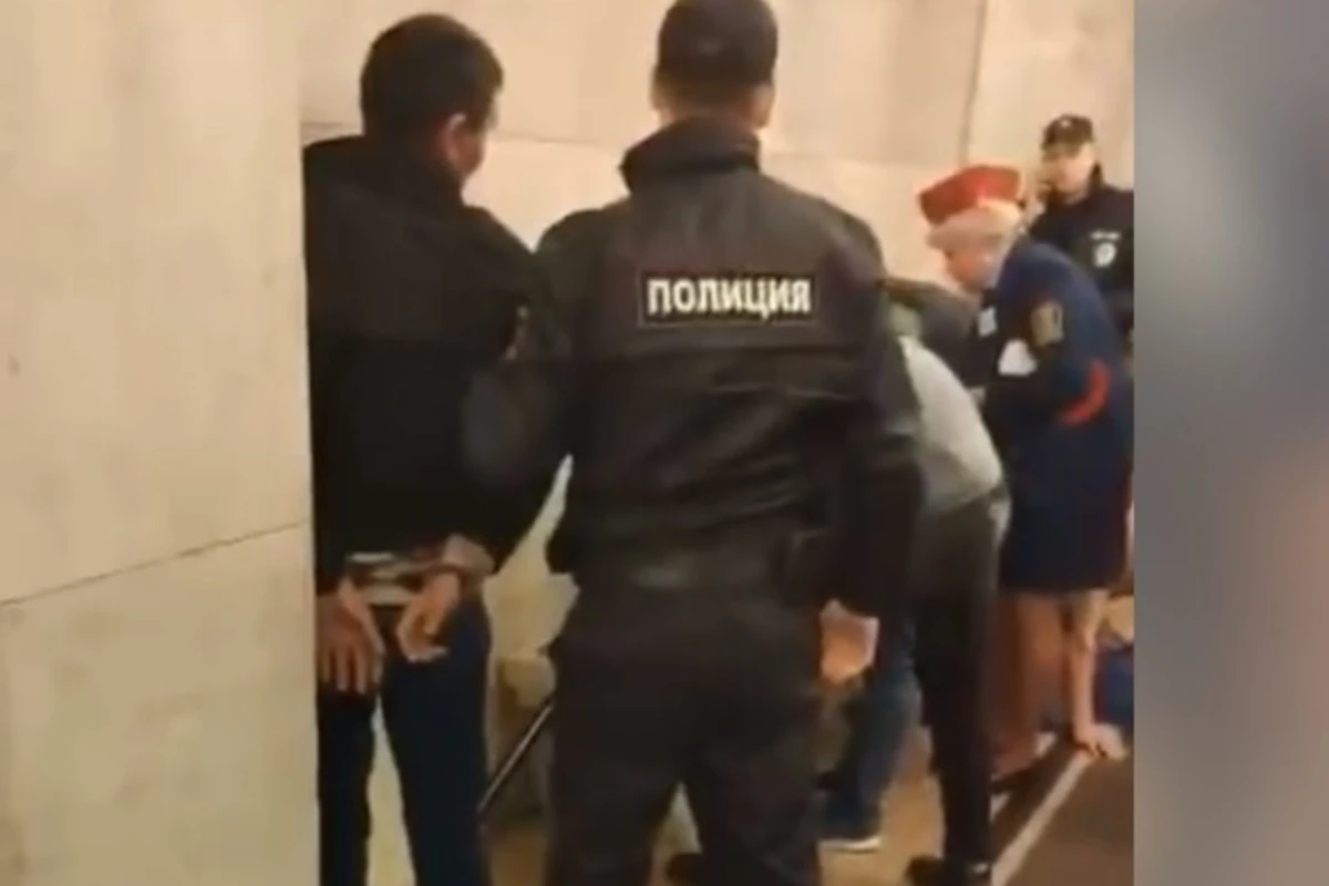 Дагестанец изрезал двух глухонемых в питерском метро за молчание - ВИДЕО