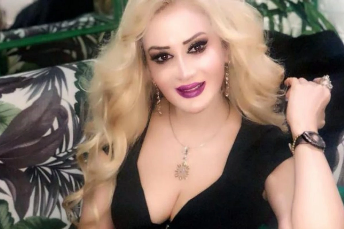 Məleykə Əsədova bu görüntülərinə görə biabır oldu – FOTO Məleykə Əsədova bu görüntülərinə görə biabır oldu – FOTO