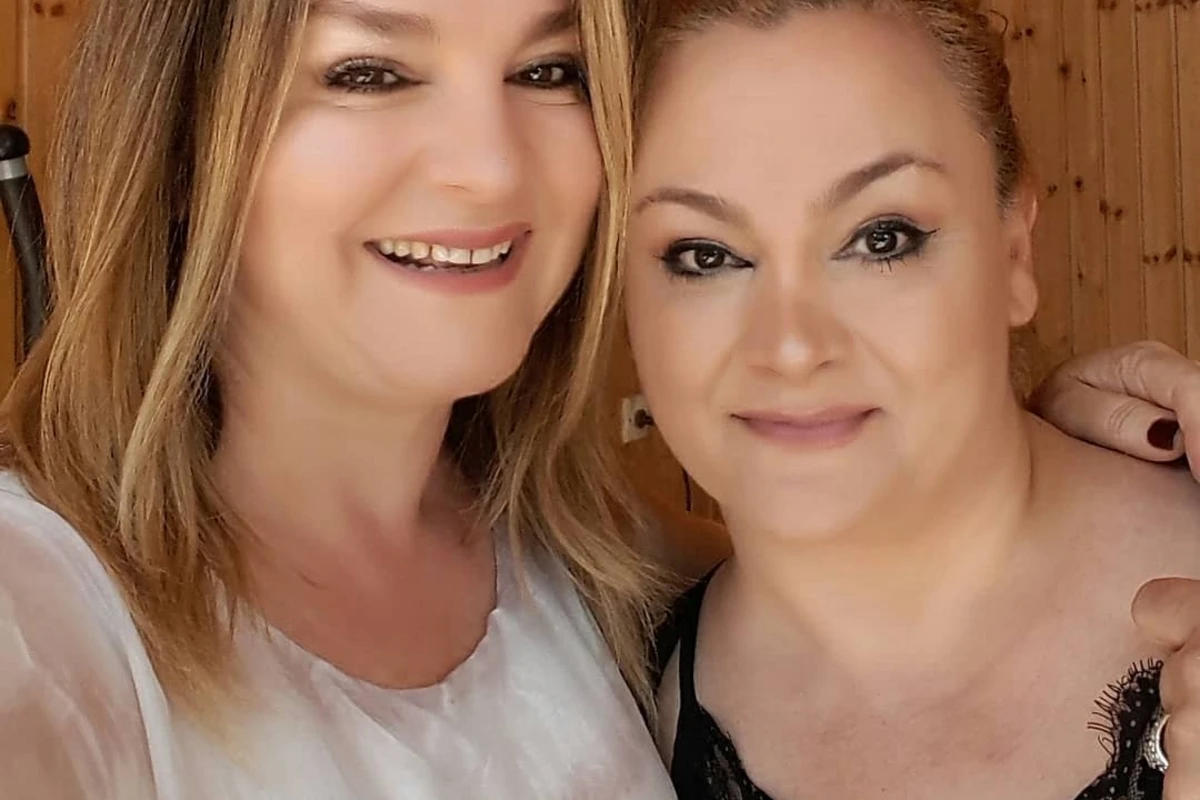 Məlahət Abbasovanın əkiz bacısı üzə çıxdı - FOTO