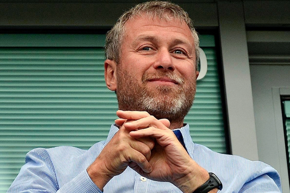 Forbes узнал, что подают на ужин Абрамовичу - ВИДЕО