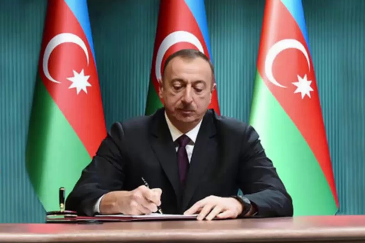 Prezident sərəncam imzaladı: Birinci yeri tutanlara 10 min AZN Prezident sərəncam imzaladı: Birinci yeri tutanlara 10 min AZN