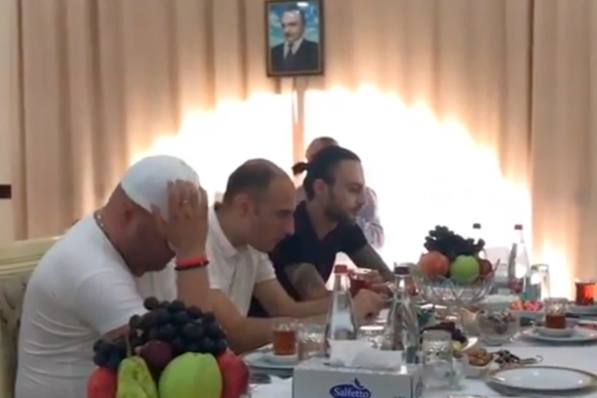 Anar Nağılbazın il mərasimindən görüntülər - VİDEO Anar Nağılbazın il mərasimindən görüntülər - VİDEO