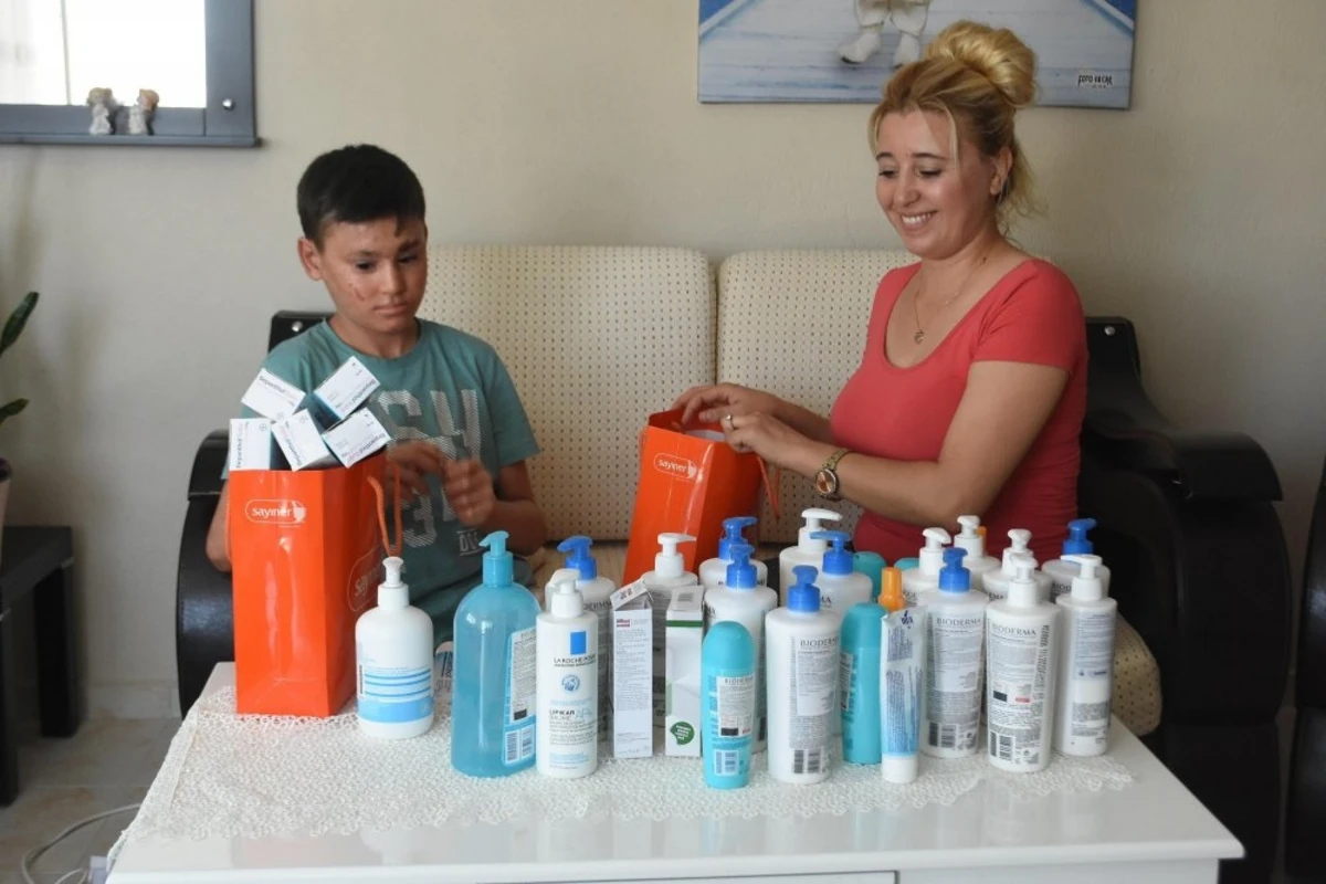 Azərbaycanlılar nadir xəstəliyə tutulan türk uşağın anasını sevindirdilər - VİDEO