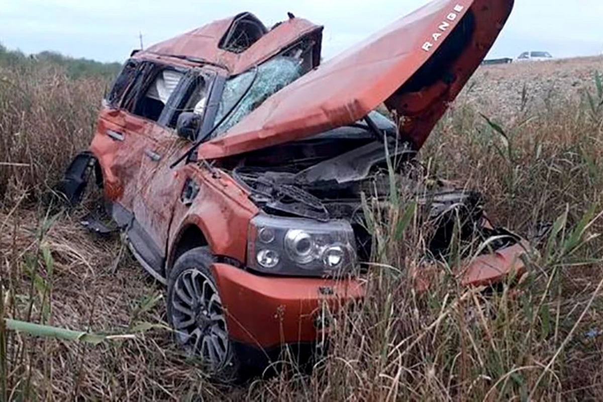 В Азербайджане перевернулся Range Rover: есть раненые - ФОТО