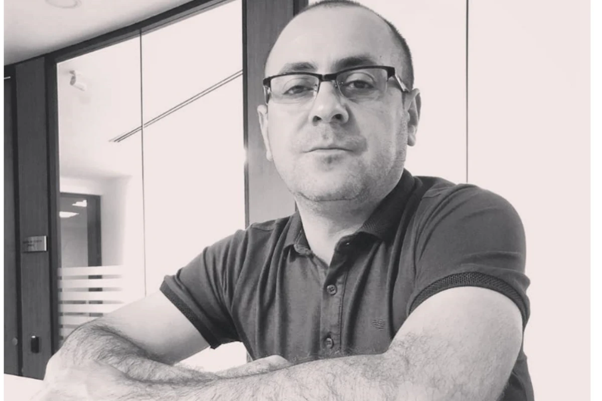 Xəzər TV-nin aparıcısı ailəsindəki faciədən danışdı: Toparlanmağa çalışacağıq - FOTO