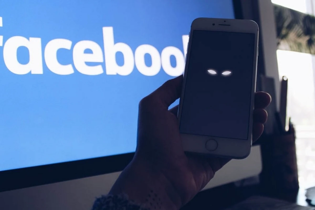 Facebook платил за прослушивание аудиосообщений пользователей